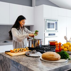 Las Vegas dietician cooking a healthy meal plan